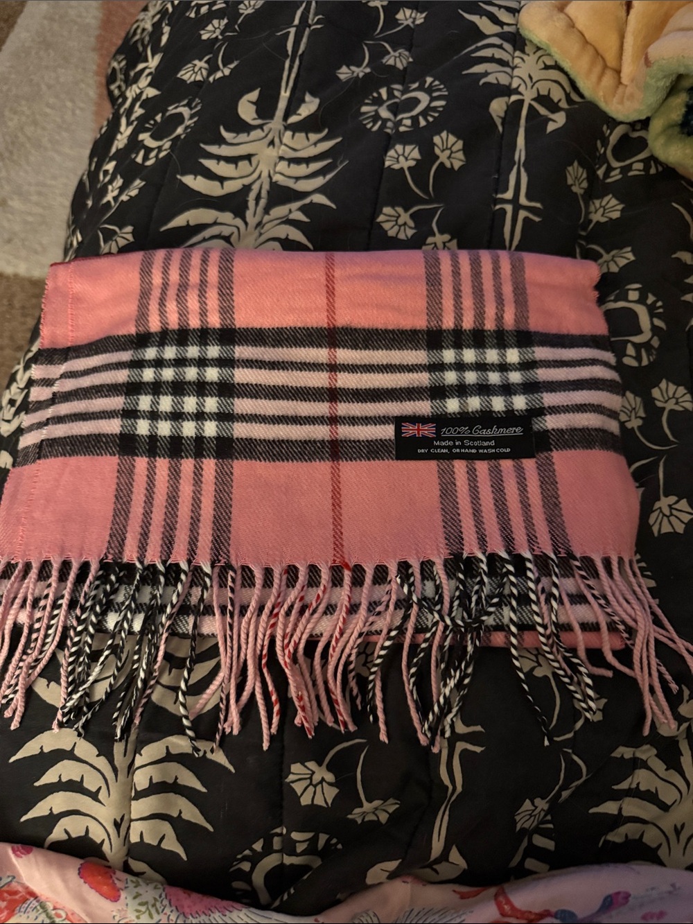 100% Cashmere Pink Plaid Fringe Scarf